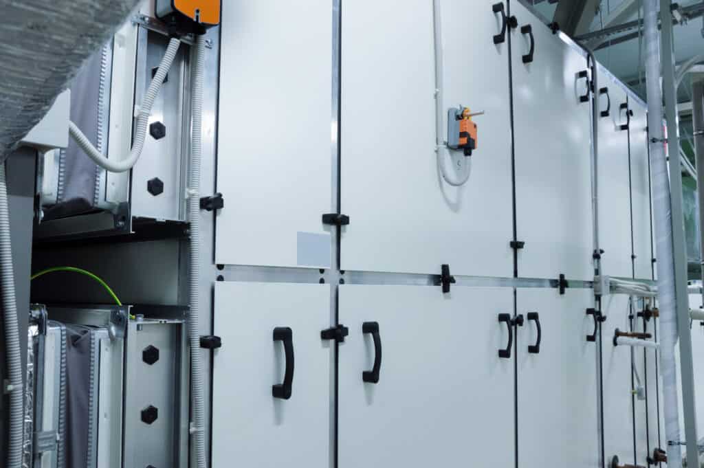 Commercial,Air,Conditioner,In,The,Ventilation,Plant,Room