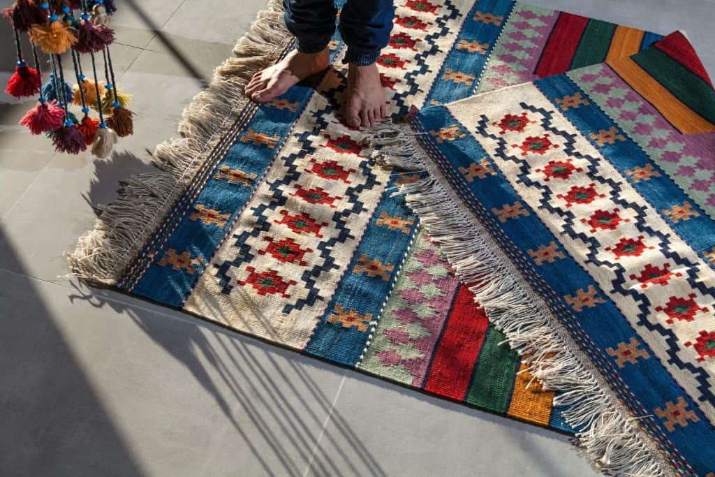 sina-saadatmand-gB9hryu1q40-unsplash domestic carpet cleaning - clean rug